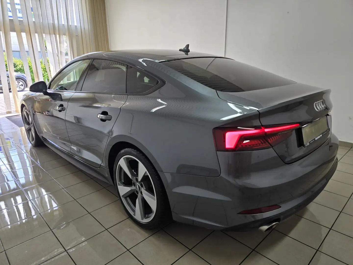 Audi A5 Sportback 40 TFSI 2x S-Line Virtual LED Leder Grau - 2