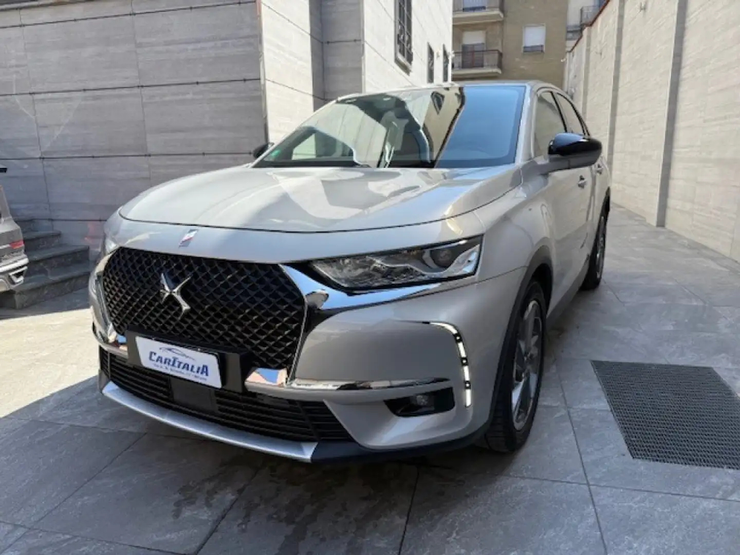 DS Automobiles DS 7 Crossback E-Tense 4x4 Performance Gris - 1