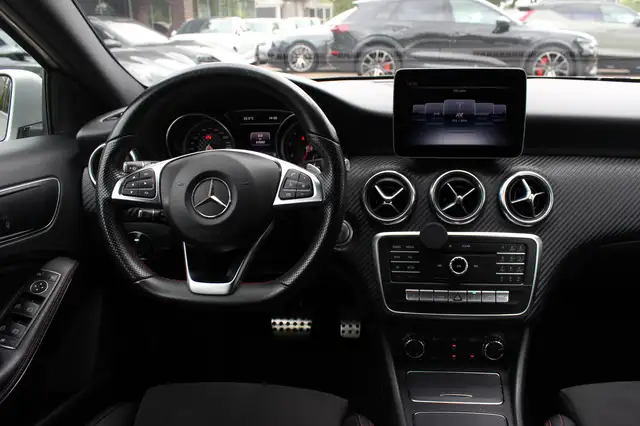 Mercedes-Benz A-Class view 9