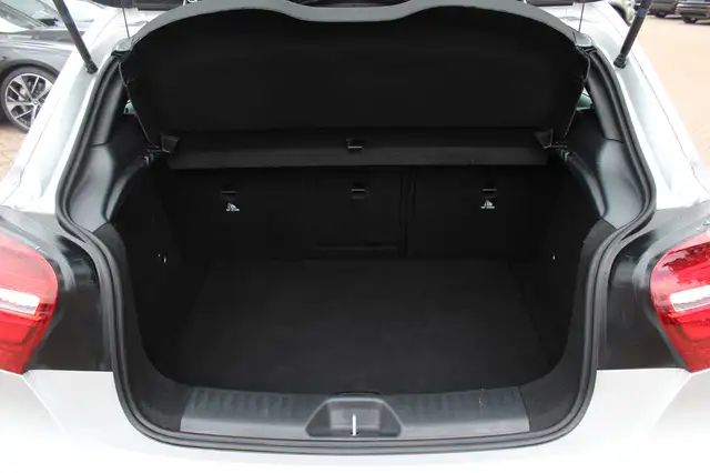 Mercedes-Benz A-Class view 16