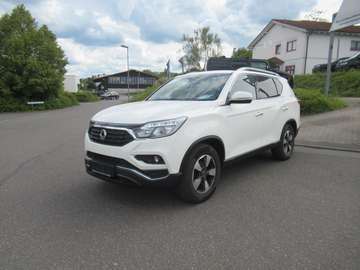 2.2 Diesel e-XDi 220 Sapphire 4WD
