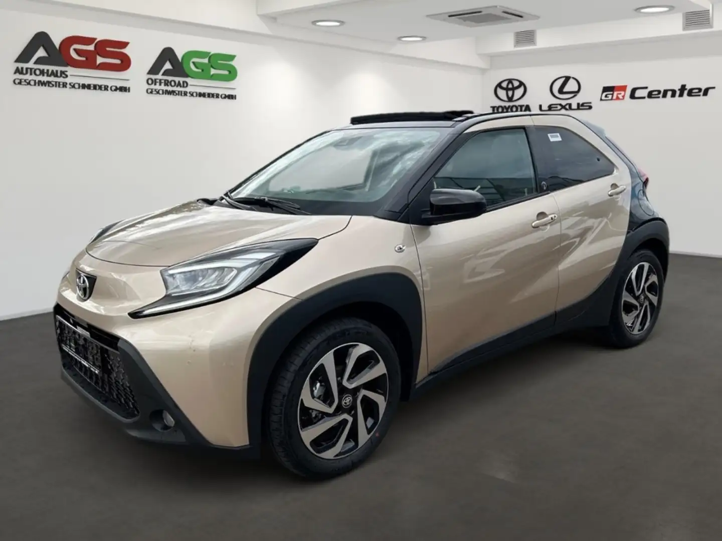 Toyota Aygo X Air Teamplayer 1.0l Faltdach Automatik - Rückfahrk Beige - 1