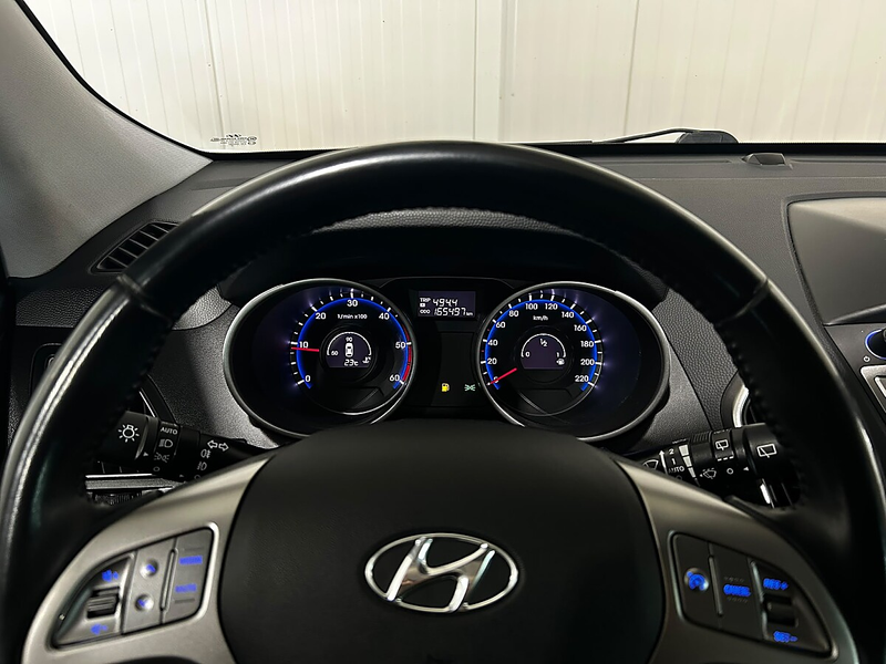 Hyundai iX35 2,0 CRDi UpGrade 4WD ALLRAD//ANHÄNGERKUPPLUNG// — photo 15