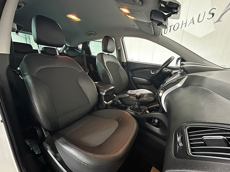 Hyundai iX35 2,0 CRDi UpGrade 4WD ALLRAD//ANHÄNGERKUPPLUNG// — photo 10