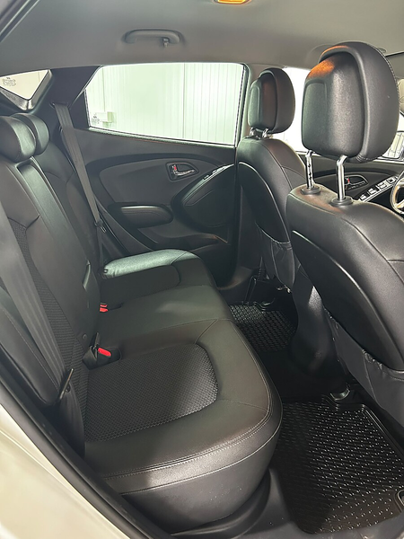 Hyundai iX35 2,0 CRDi UpGrade 4WD ALLRAD//ANHÄNGERKUPPLUNG// — photo 12