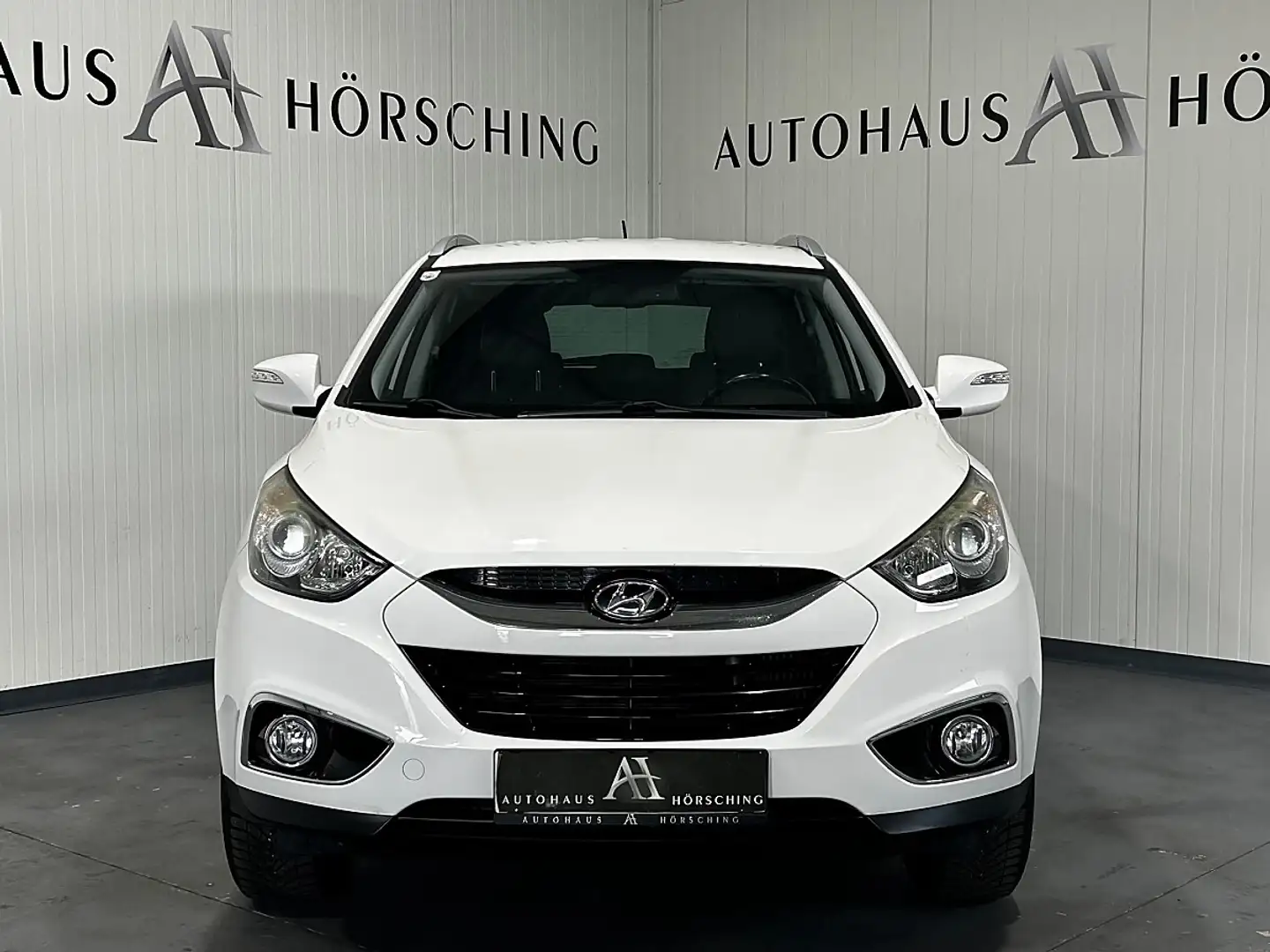 Hyundai iX35 2,0 CRDi UpGrade 4WD ALLRAD//ANHÄNGERKUPPLUNG// Weiß - 2