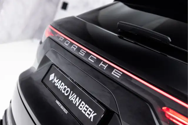 Porsche Cayenne view 10