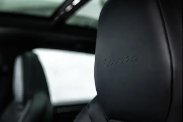 Porsche Cayenne view 17