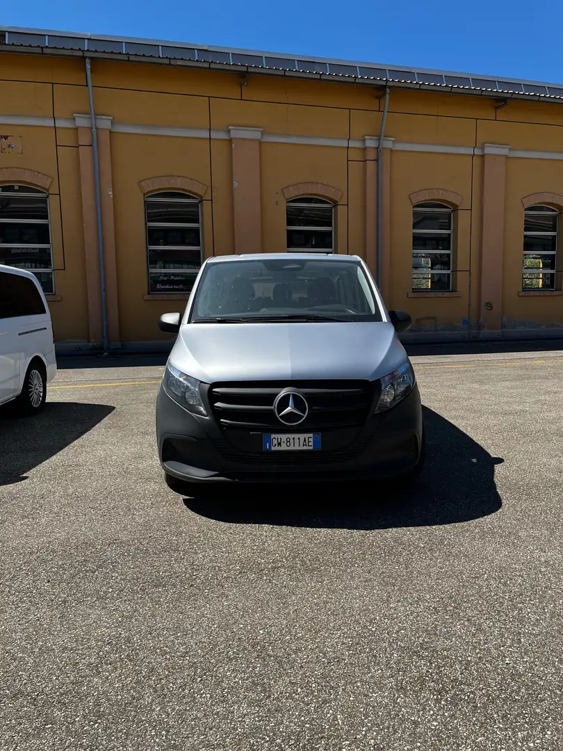 Mercedes-Benz Vito Vito Elettrico Tourer PRO 129 Long Argent - 1