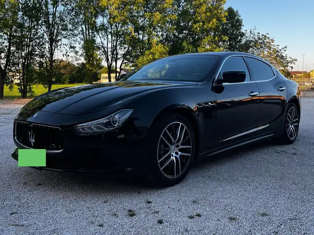 Maserati Ghibli 3.0 V6 diesel (275cv) Automatica TAGLIANDI MASERATI / VETTURA IN CONTO-VENDITA