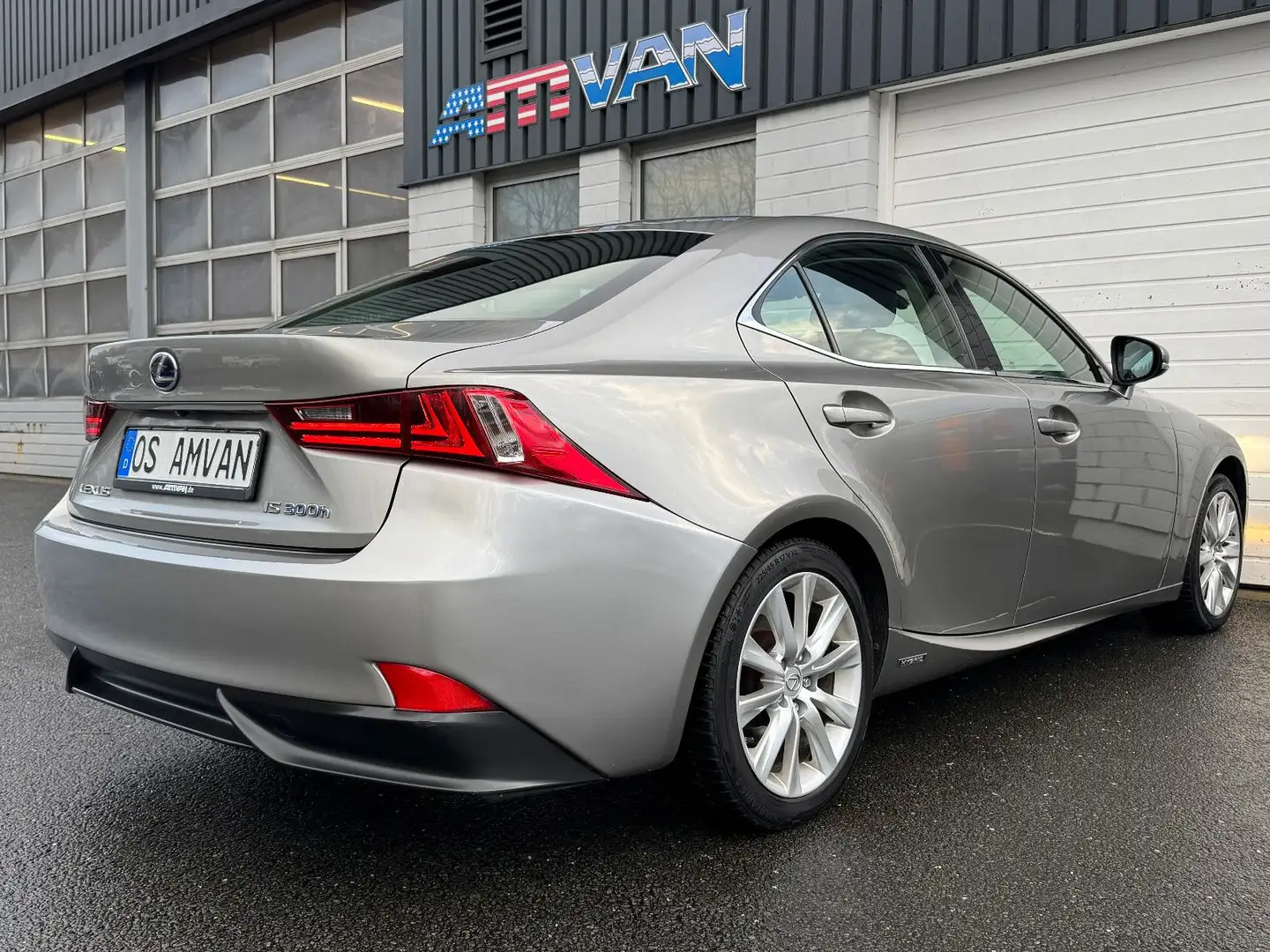Lexus IS 300 h Vollhybrid Leder Kamera Navi Grau - 2