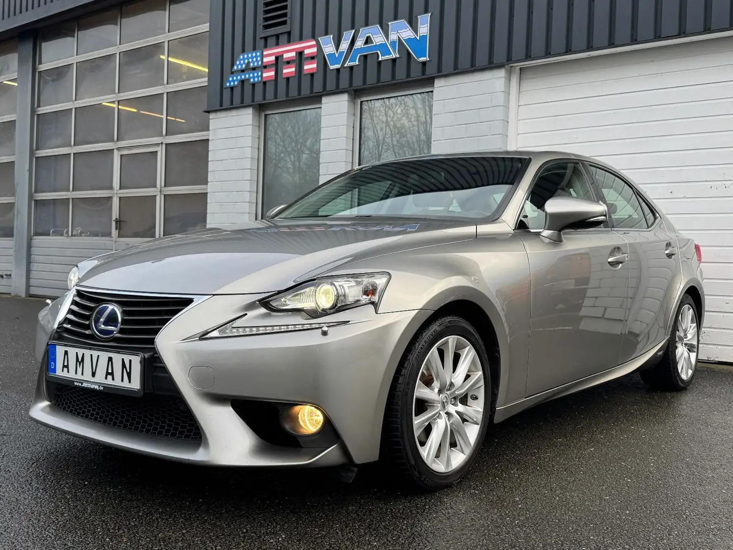 Lexus IS 300 h Vollhybrid Leder Kamera Navi Grau - 1