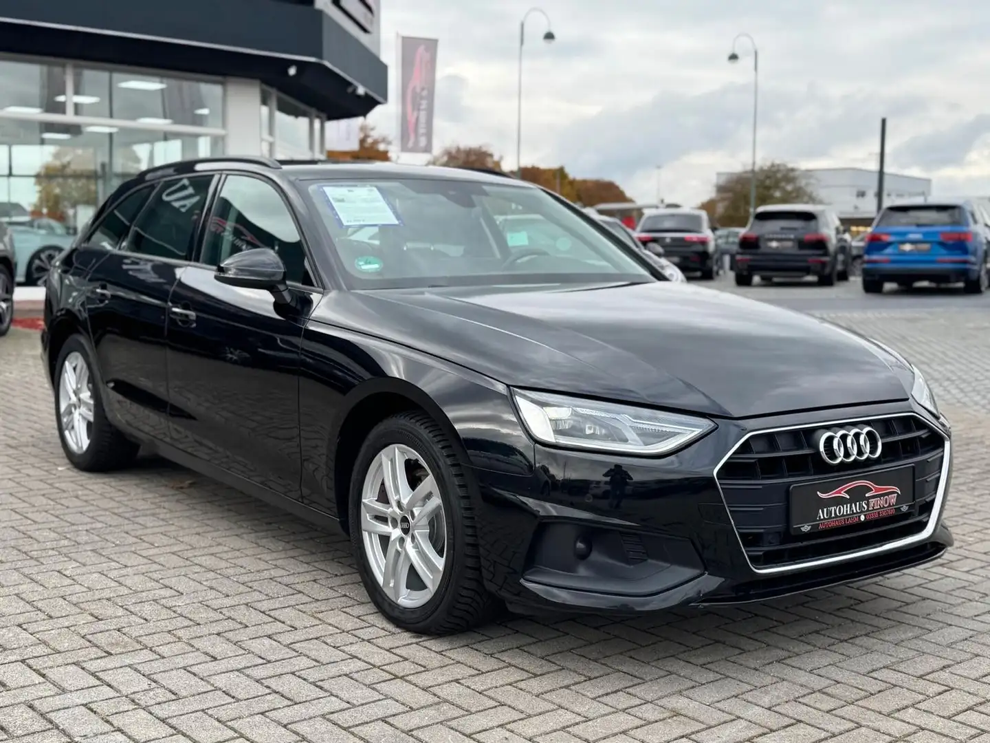 Audi A4 Avant 35 TDI S-TRONIC"1.HAND"NAVI"TEMPOMAT" Schwarz - 2