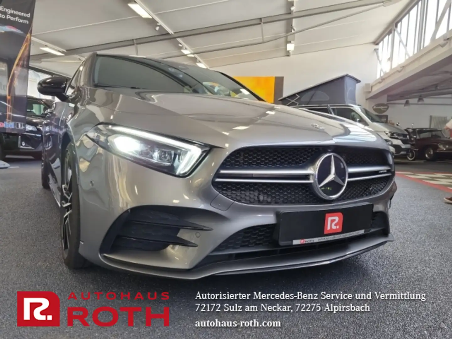 Mercedes-Benz A 35 AMG AMG A 35 4Matic Night MBUX MBeam Kamera AReality Gris - 2