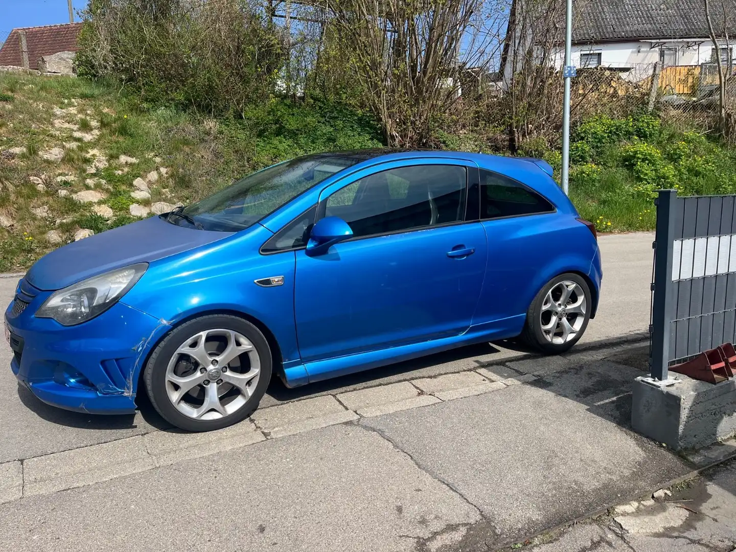 Opel Corsa D OPC Bleu - 1