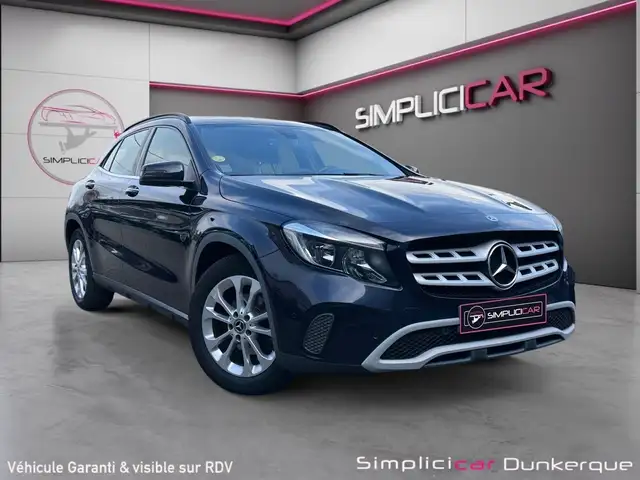 Mercedes-Benz GLA 200 GLA 200 d Sensation