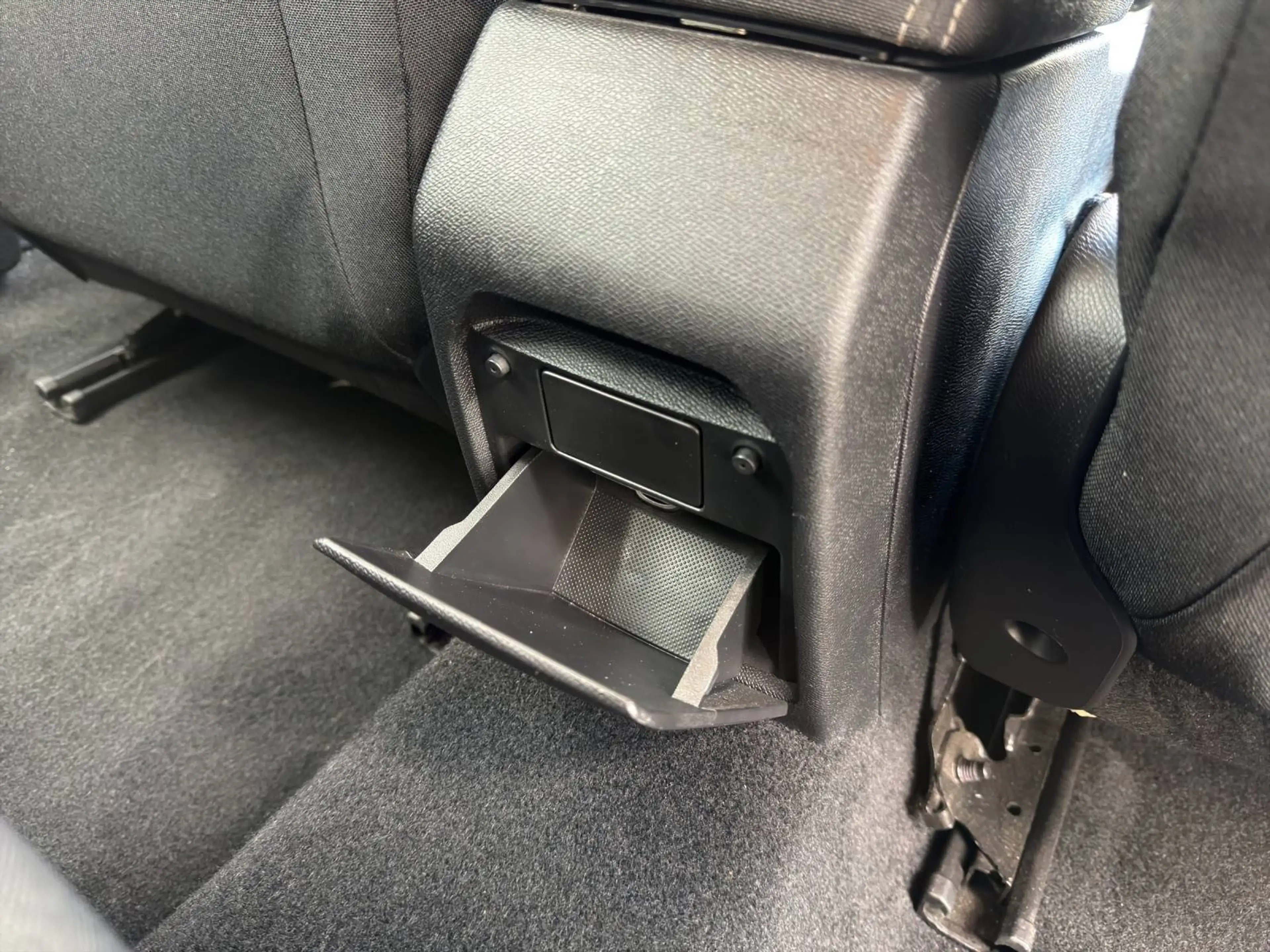 Peugeot 308 SW PureTech 130 S&S EAT8 Active Pack *1. Besitz* — photo 15