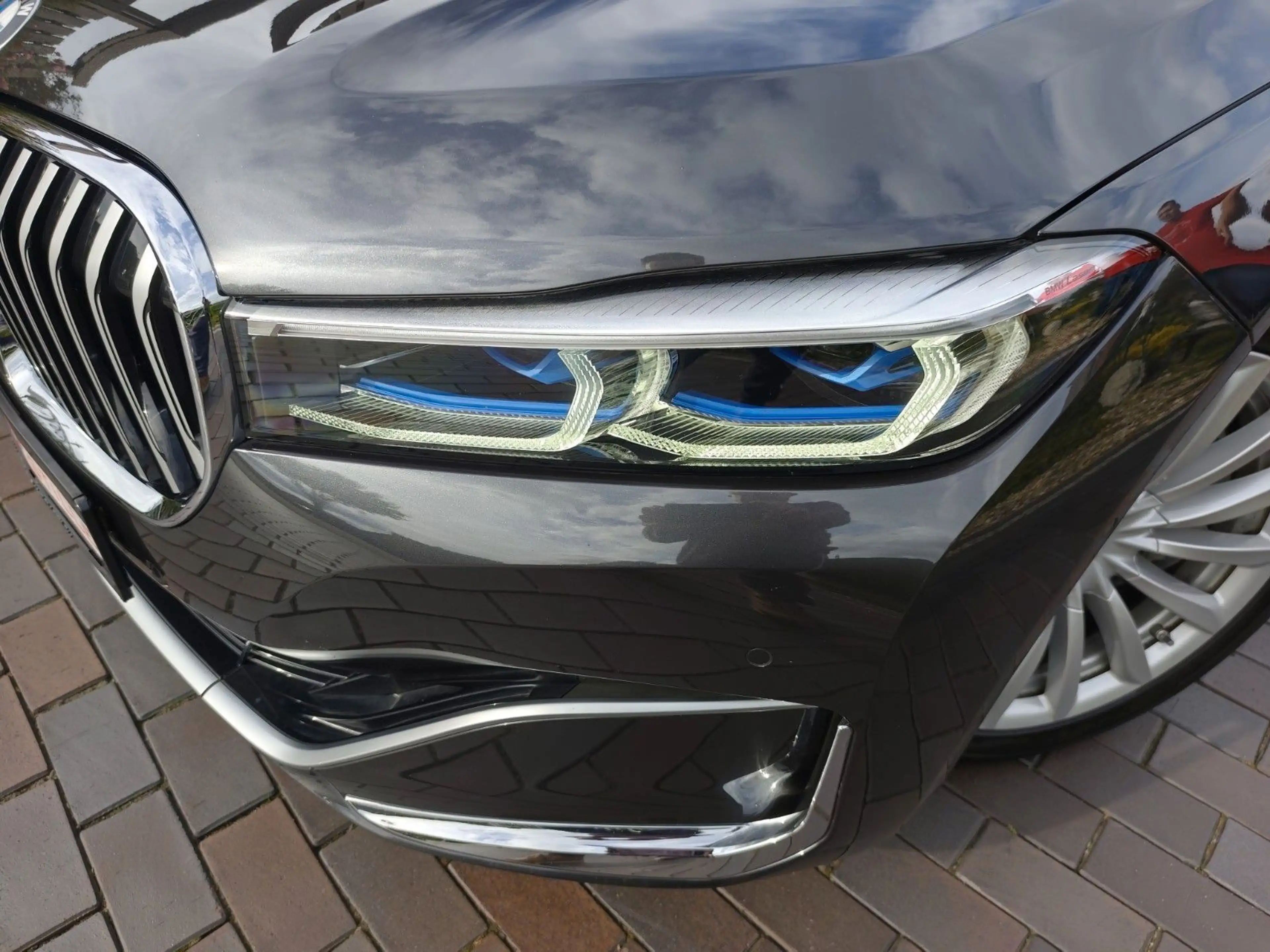 BMW 750 i V8 Bi-Turbo°Voll°Nappa°Laser°el.AHK°Traum