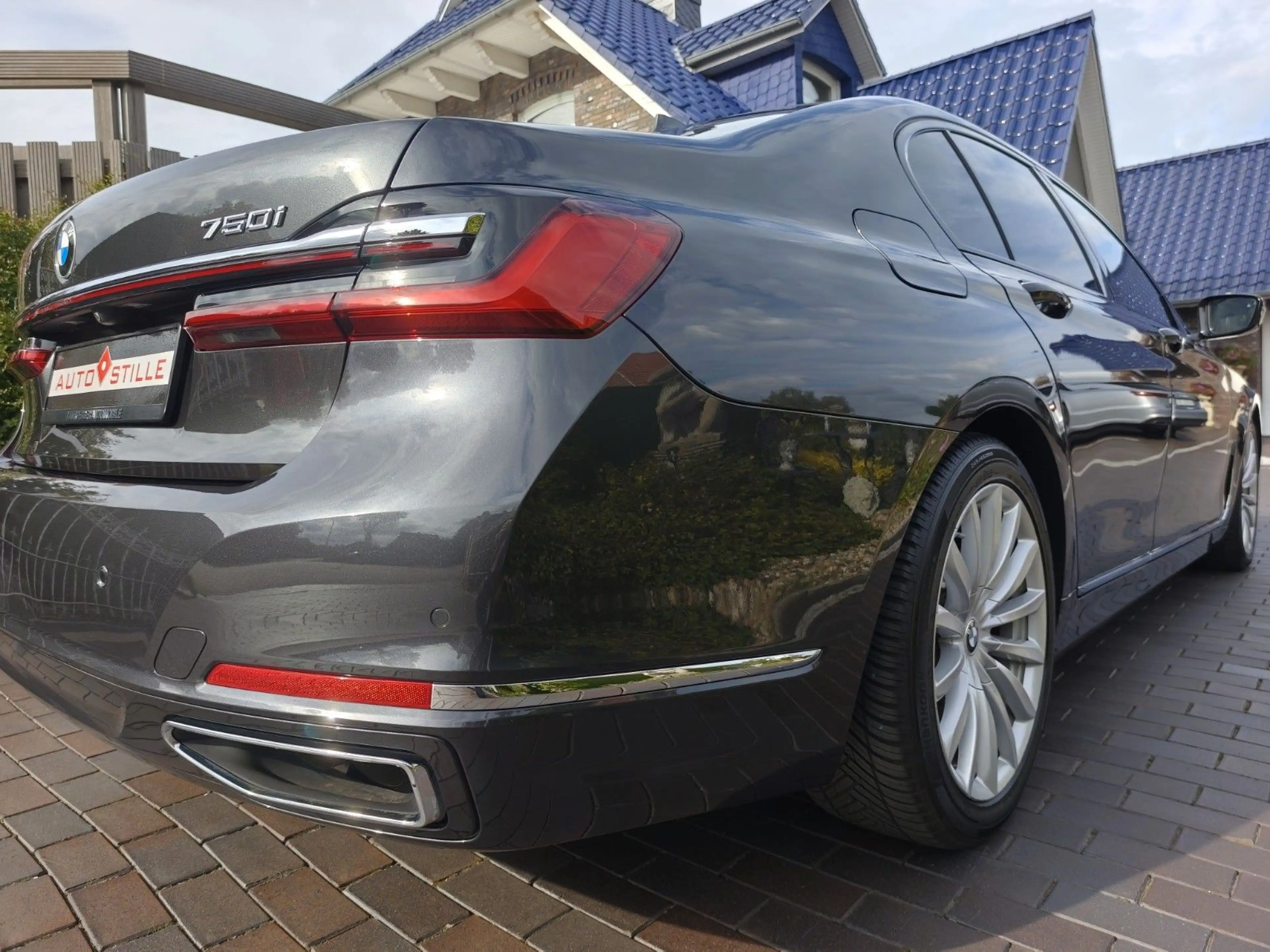 BMW 750 i V8 Bi-Turbo°Voll°Nappa°Laser°el.AHK°Traum — photo 10
