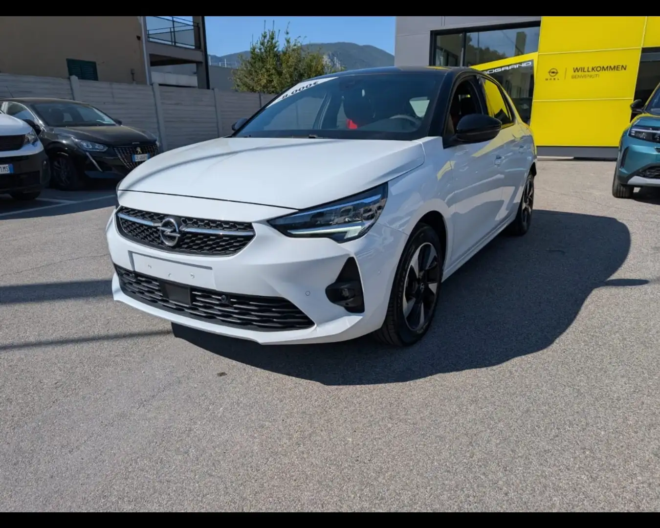 Opel Corsa-e 5 Porte   GS Line Bianco - 1
