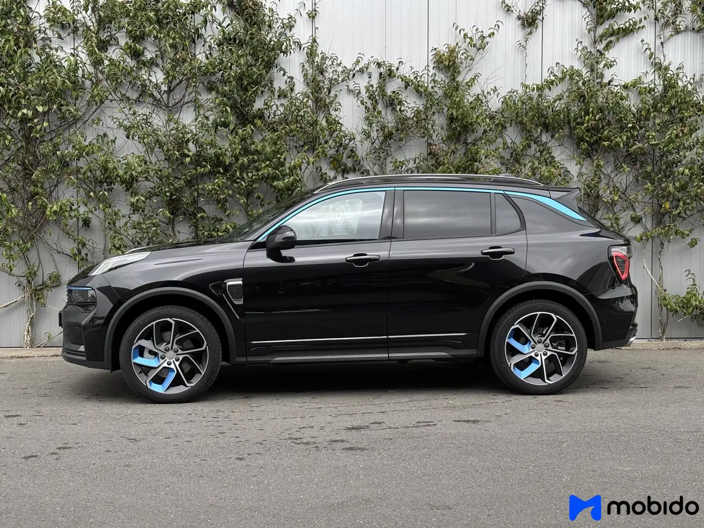 Lynk & Co 01 | Nieuwe auto | Panoramadak | Plug-In Hybride | Zwart - 2