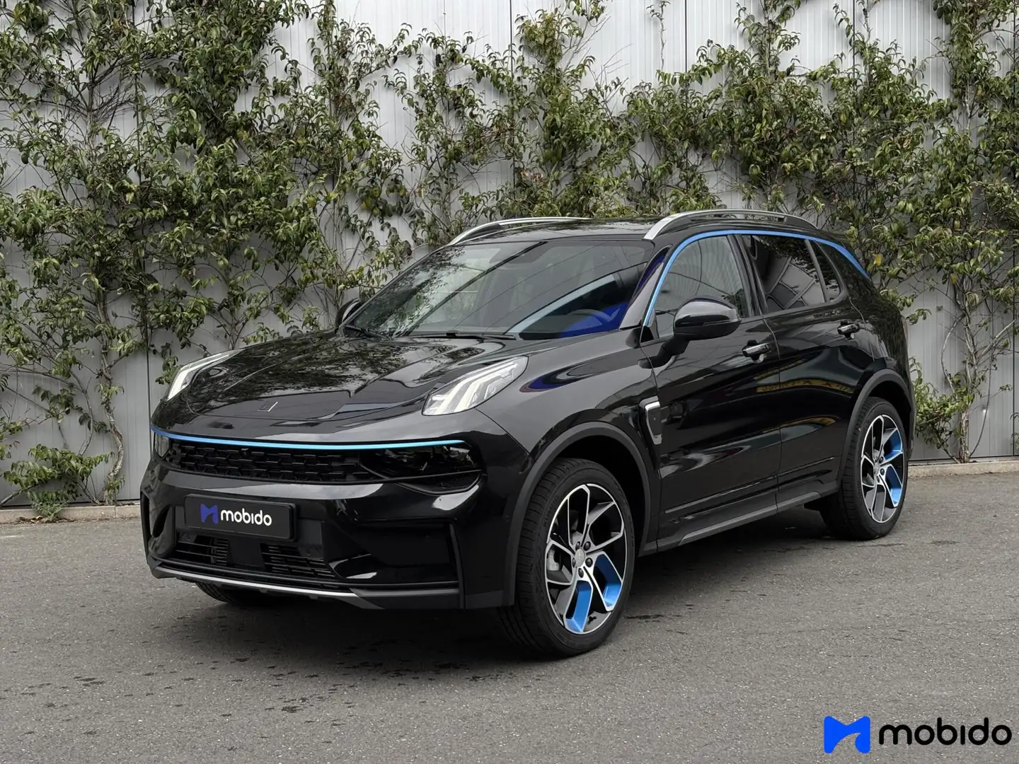 Lynk & Co 01 | Nieuwe auto | Panoramadak | Plug-In Hybride | Zwart - 1