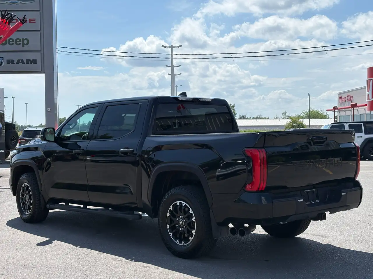 Toyota Tundra photo Toyota Tundra