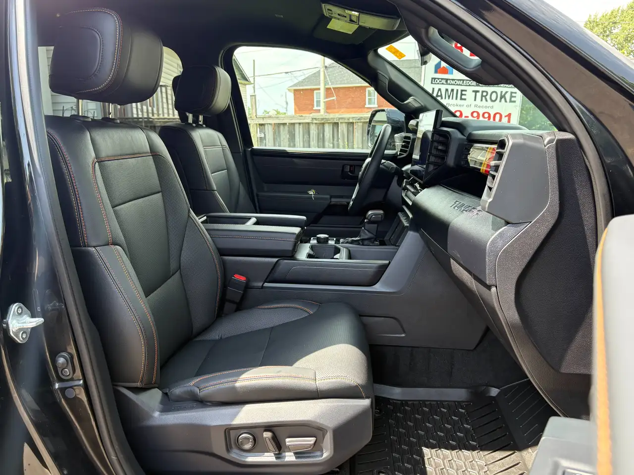 Toyota Tundra photo Toyota Tundra