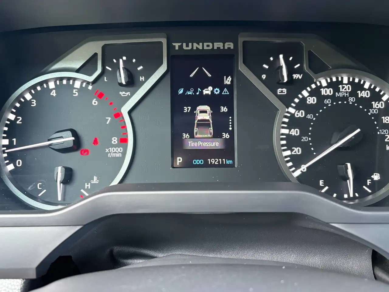 Toyota Tundra photo Toyota Tundra