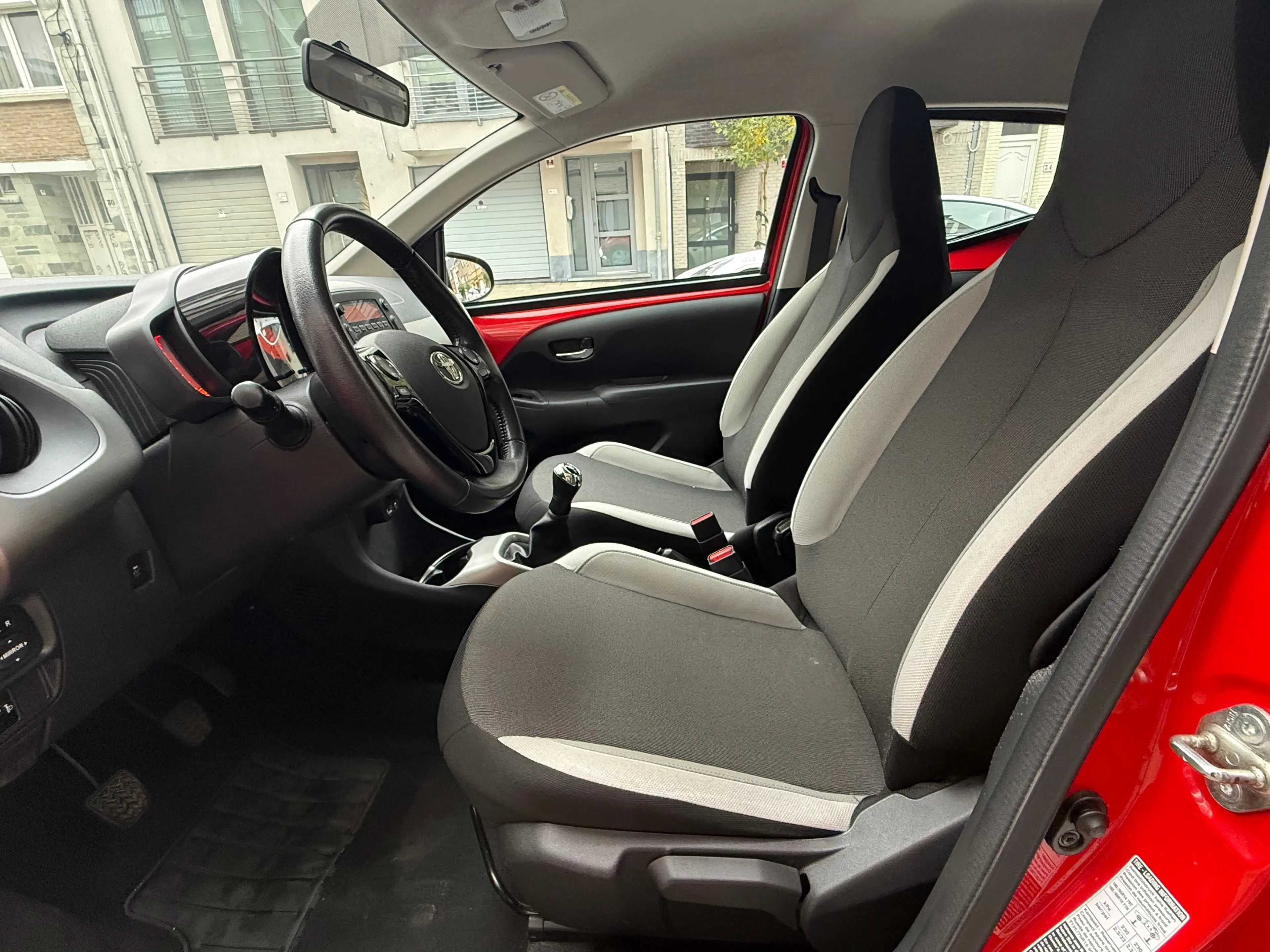 Toyota Aygo Aygo 1.0i 35000KM ÉTAT NEUF GARANTIE CT✅ — photo 12