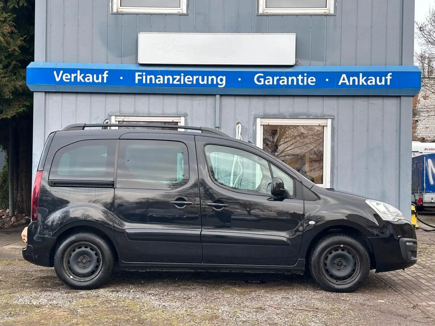 Citroen Berlingo 1.2 Puretech Shine Multispace*TÜV neu Schwarz - 2