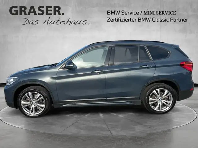 BMW X1 view 2