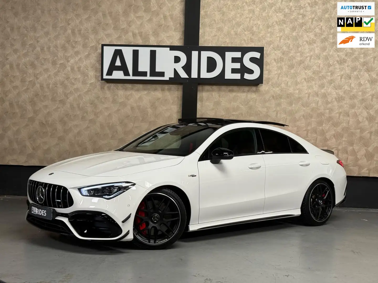 Mercedes-Benz CLA 45 AMG S 4MATIC+ Premium Plus Weiß - 1