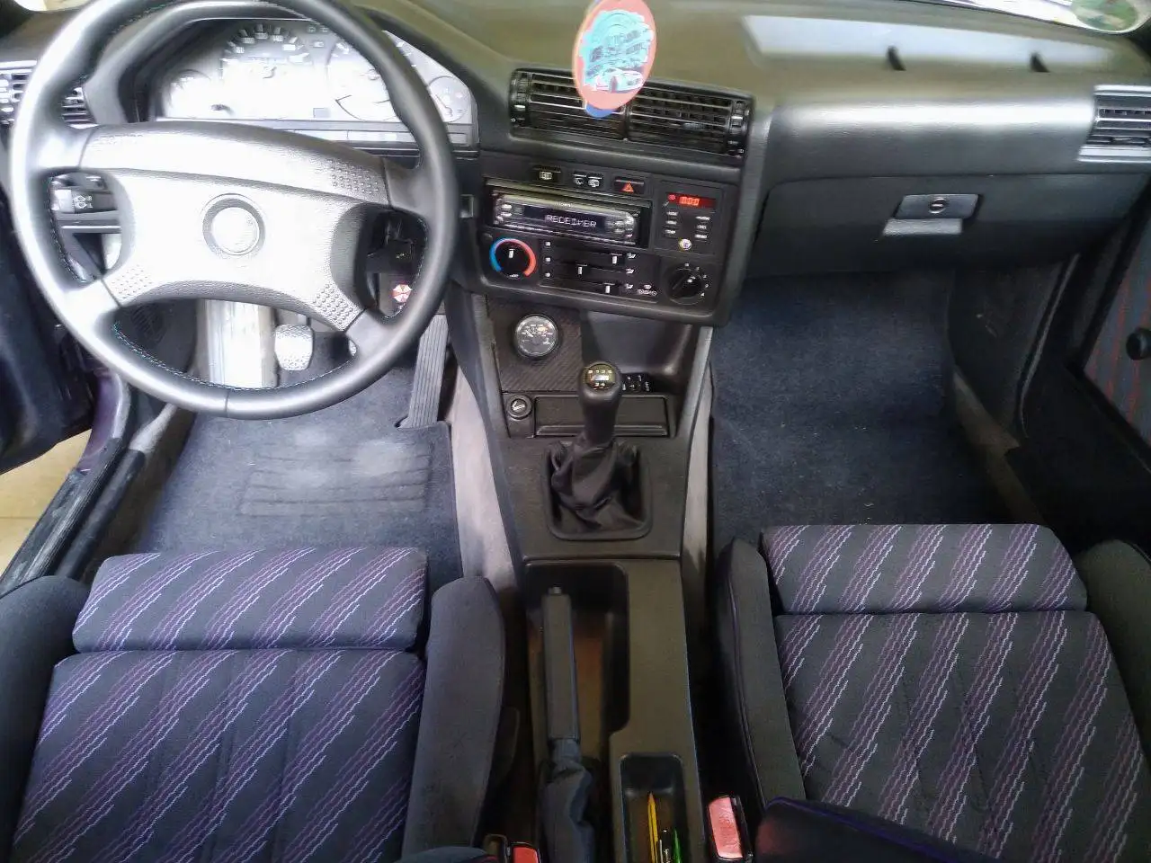 BMW 316i touring Design-Edition, foto 12