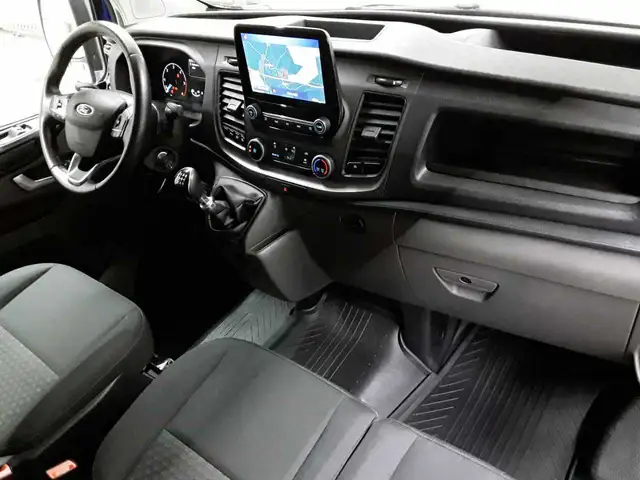 Ford Transit view 9