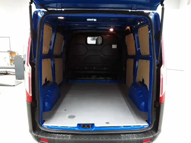 Ford Transit view 15
