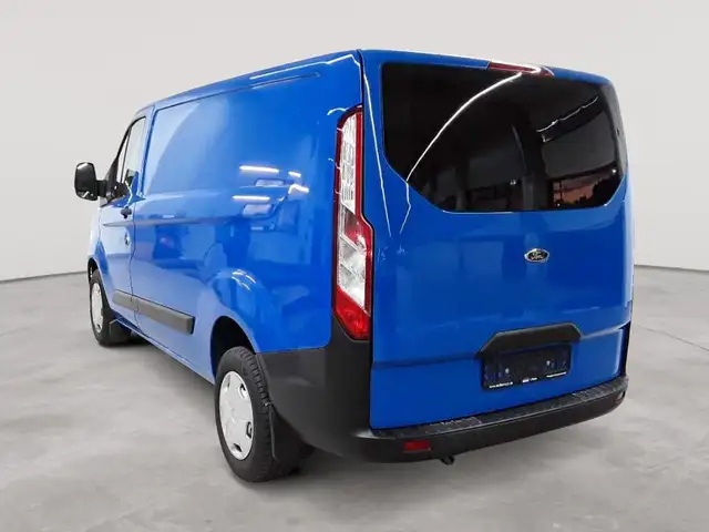 Ford Transit view 5