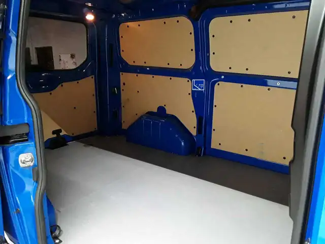 Ford Transit view 14
