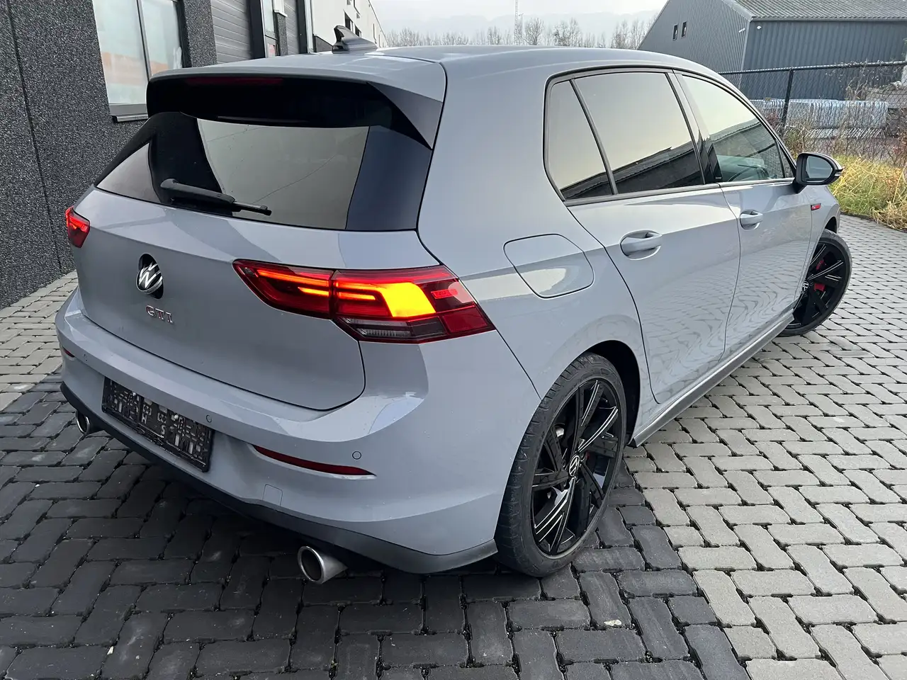Volkswagen Golf GTI - 12000 Km 5