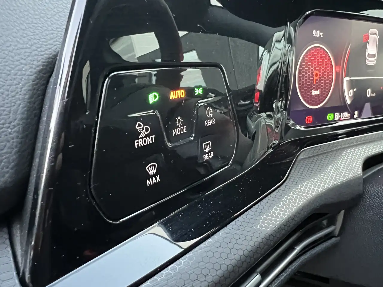Volkswagen Golf GTI - 12000 Km 14