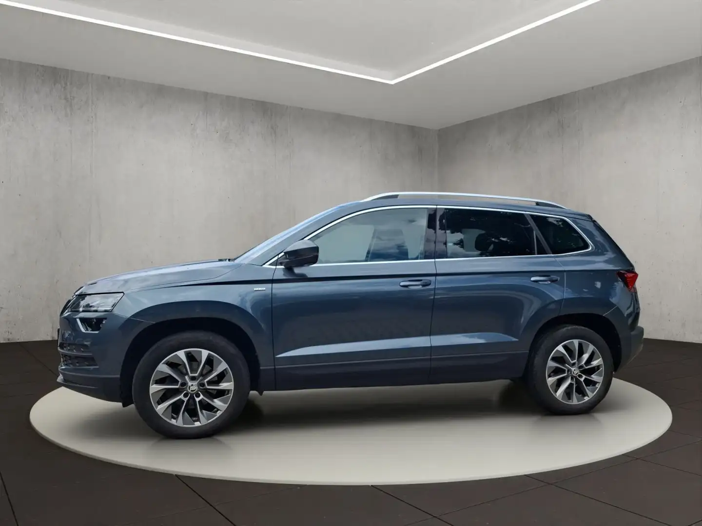 Skoda Karoq CLEVER Gris - 2