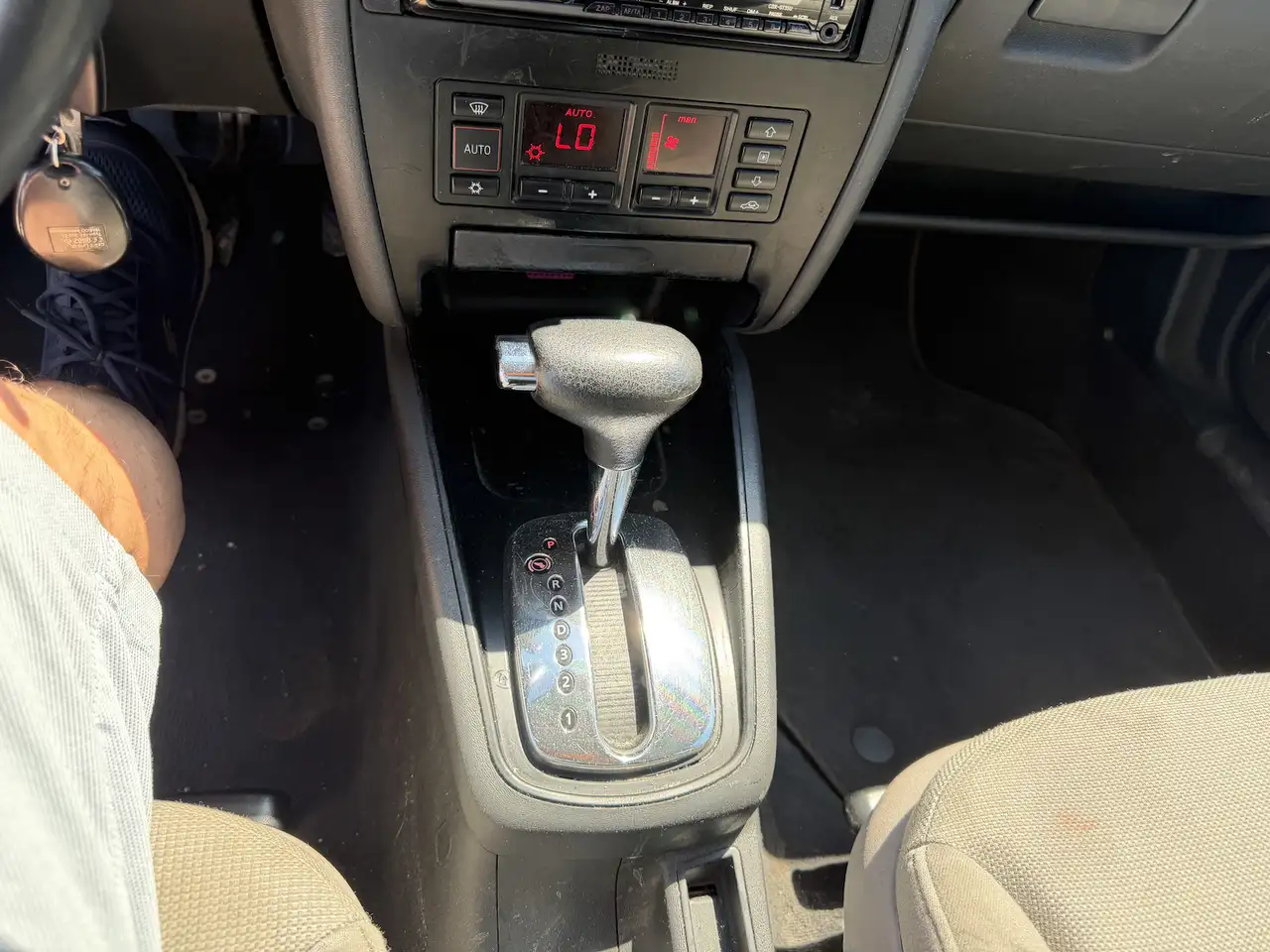 Audi A3 1.6i Attraction Automatik Klima PDC, foto 11