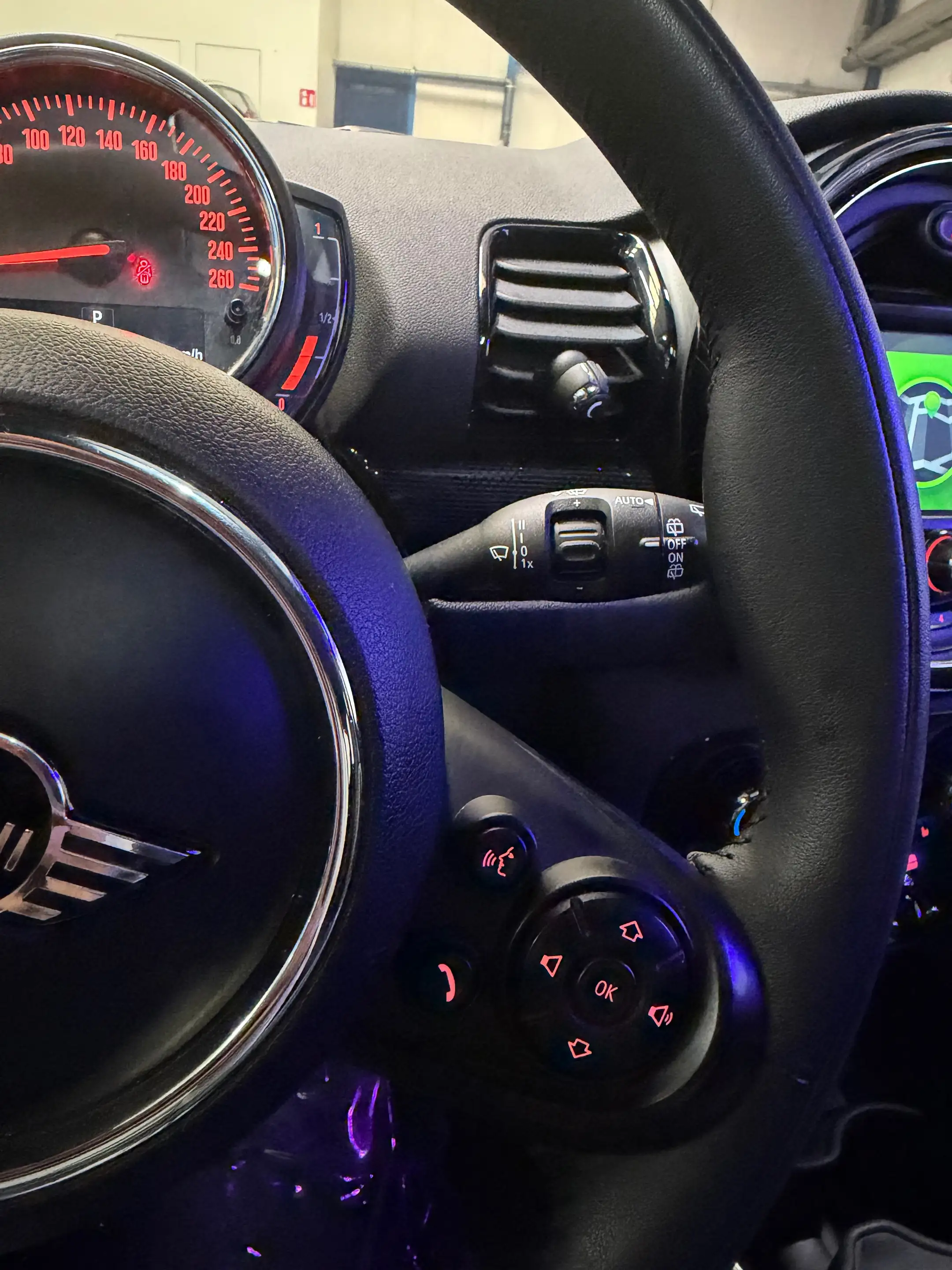 MINI Cooper S Clubman Mini Clubman 2.0A Cooper S — photo 13