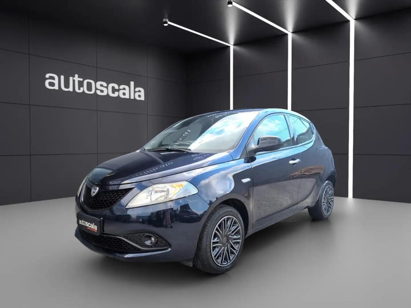 Lancia Ypsilon 1.2 69 CV 5 porte S&S Gold Bleu - 1