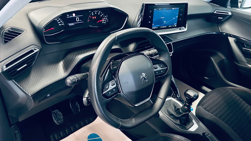 Peugeot 2008 1.5 PDC CAMERA NAVI CLIM CRUISE LIM BLUETOOTH — photo 8