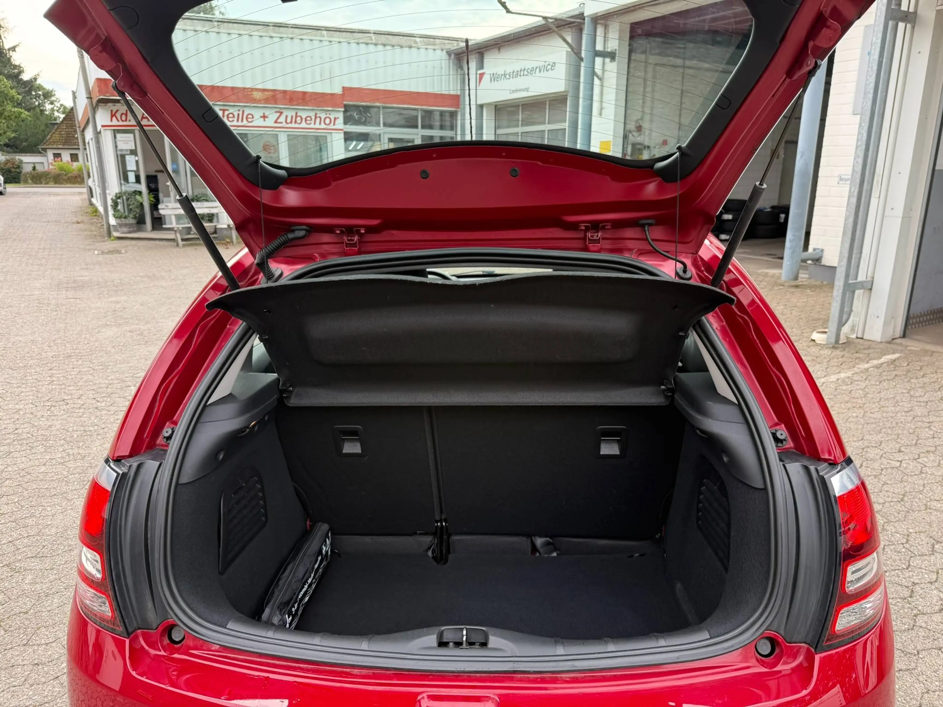 Citroen C3 C3 Pure Tech VTi 82 Selection — photo 14