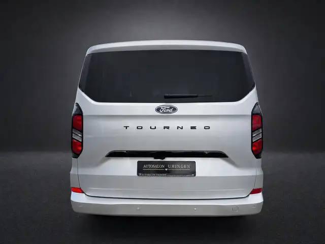 Ford Tourneo Custom view 6