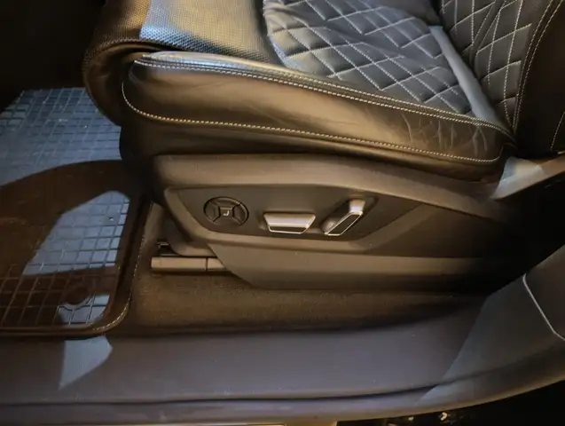 Audi Q8 55 TFSI e quattro Ansicht 19