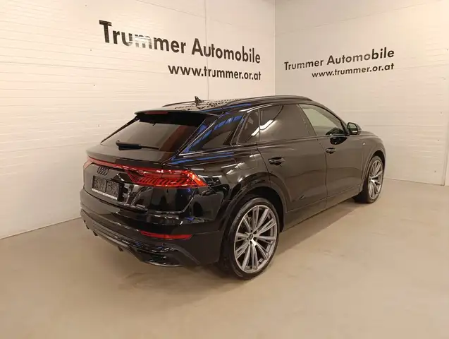 Audi Q8 55 TFSI e quattro Ansicht 3