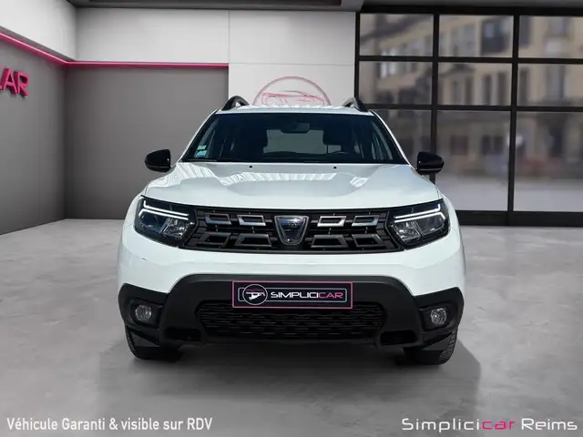 Dacia Duster view 2